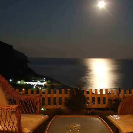 Belle Plaza Βιταλάδες