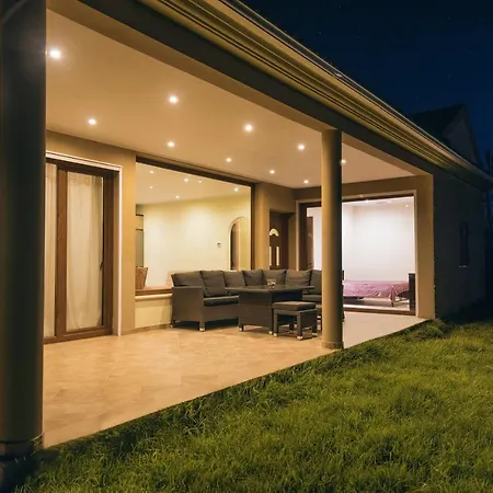 Belle Plaza Vitaládes